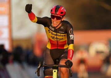 Thibau Nys Conquers the Chaos at R8 Dendermonde